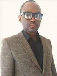 Marabout qui pourrait vous aide même par téléphone et par distance.